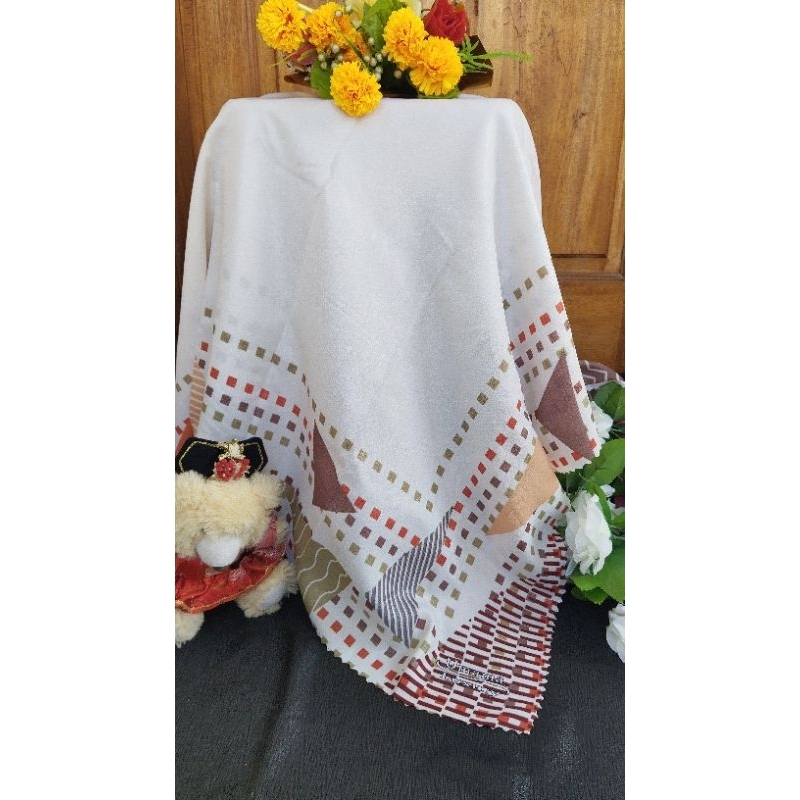 hijab jilbab segiempat putih motif umama luxury