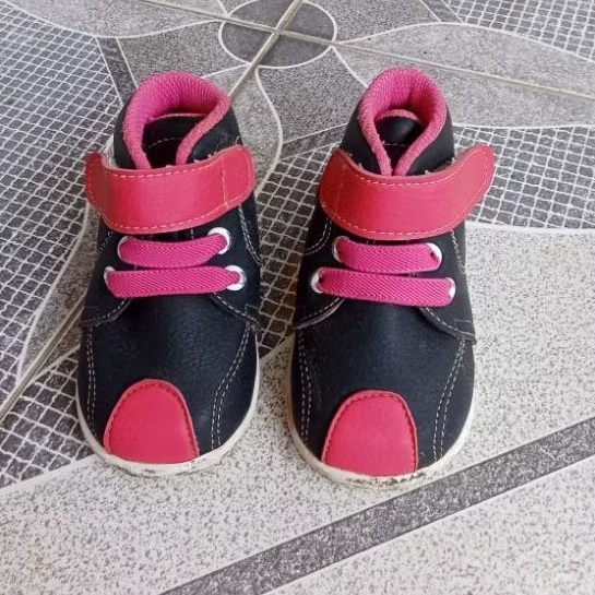 Sepatu Anak 2 Tahun PRELOVED