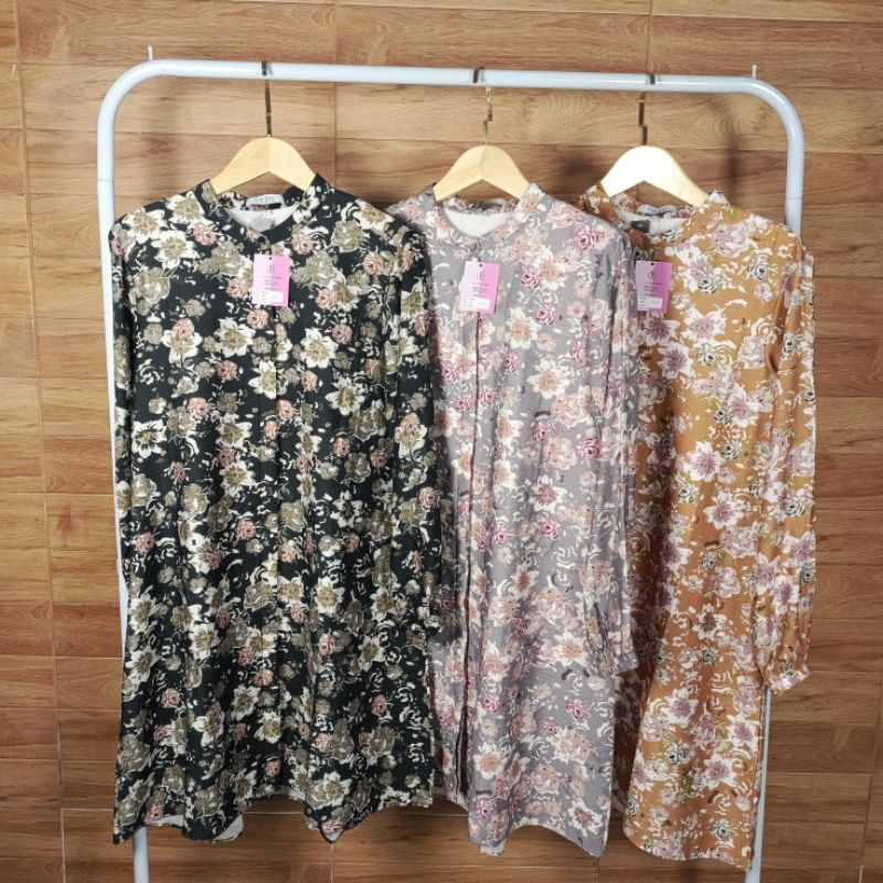 Tunik motif bunga kecil