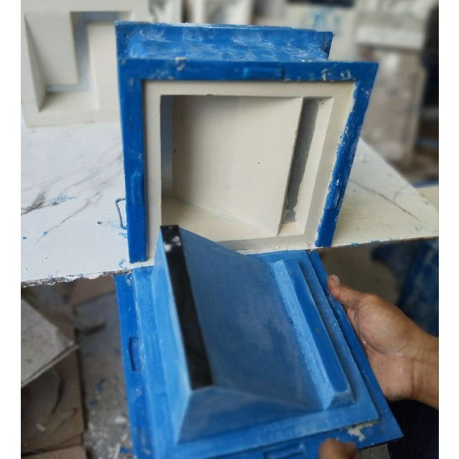 Cetakan Loster Angin-angin Motif Nako Lubang 2 Ukuran 20x20 tebal 10cm