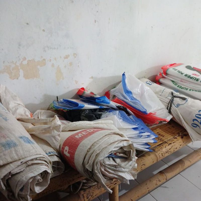 Karung beras bekas ukuran 5kg termurah layak pakai / isi 20 pcs karung