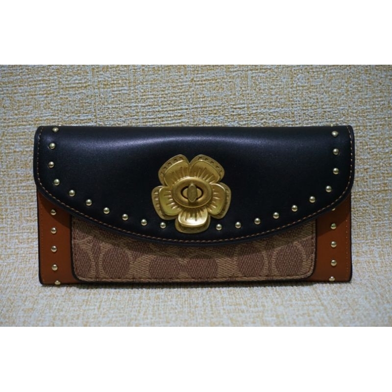 Dompet Panjang Wanita Coach Parker Flower