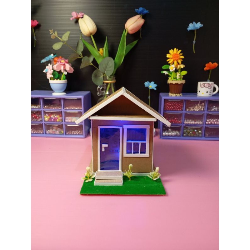 MINIATUR/KERAJINAN/PRAKARYA RUMAH-RUMAHAN DARI KARDUS
