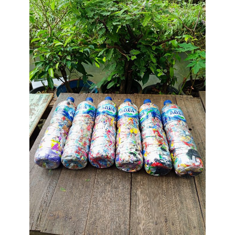

ECOBRIG LIMBAH PLASTIK RAMAH LINGKUNGAN | BOTOL AQUA 1500ML | TERJAMIN ISIAN PADAT | BERAT 500gram-5200gram