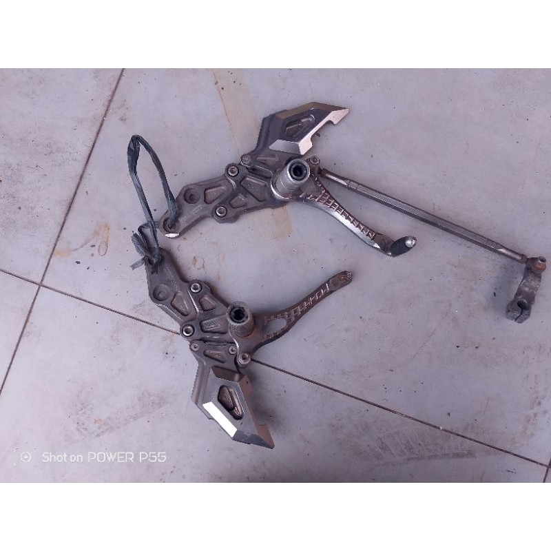 Footstep Underbond Nui Racing Project Ex ninja R,/ buat custom modifikasi mx satria fu vixion byson 