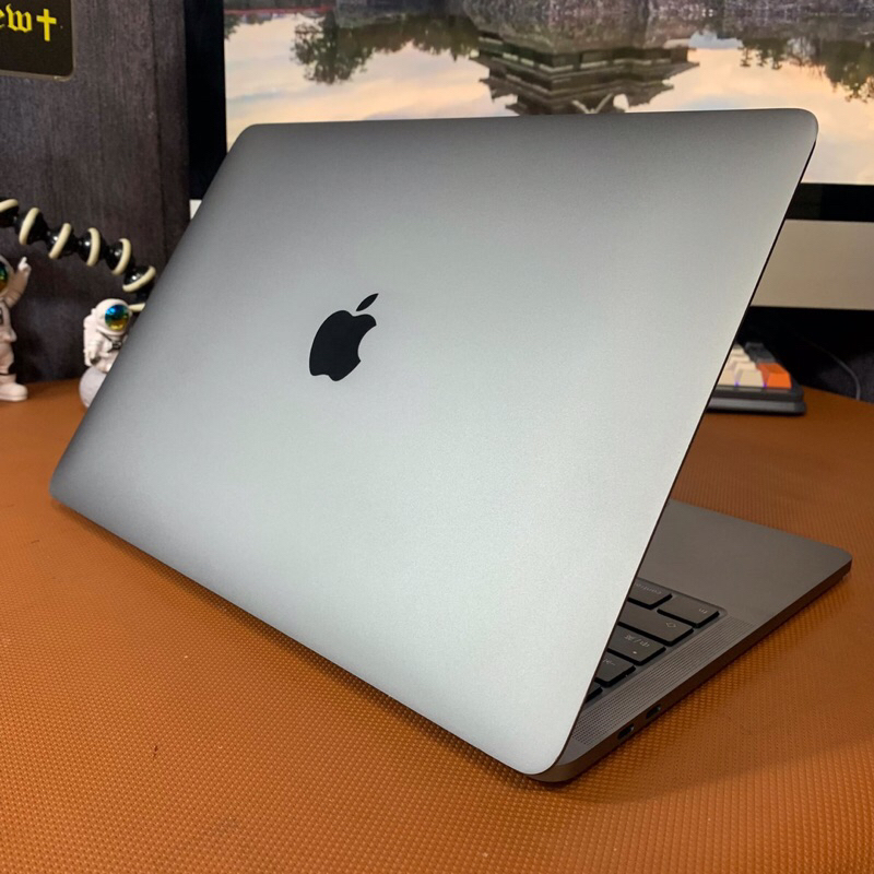 Macbook Pro M1 13inch 2020 8/256 GB