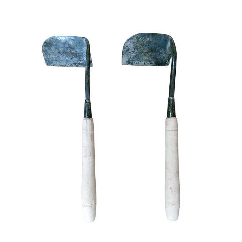 Wangkil miring pembersih rumput / Gathul (Cangkul Taman)