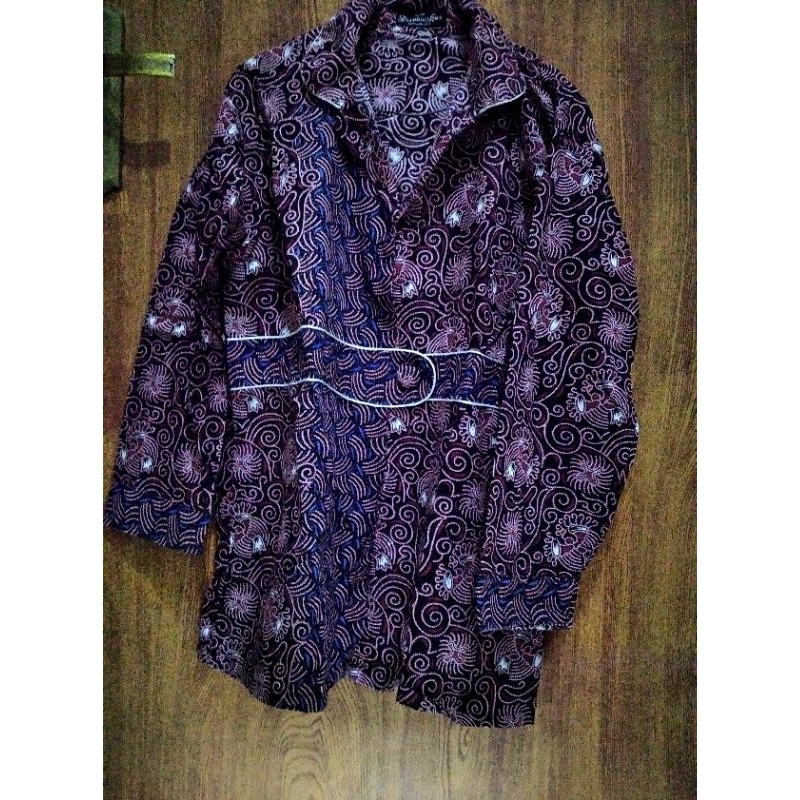 Kemeja Batik Wanita Lengan Panjang