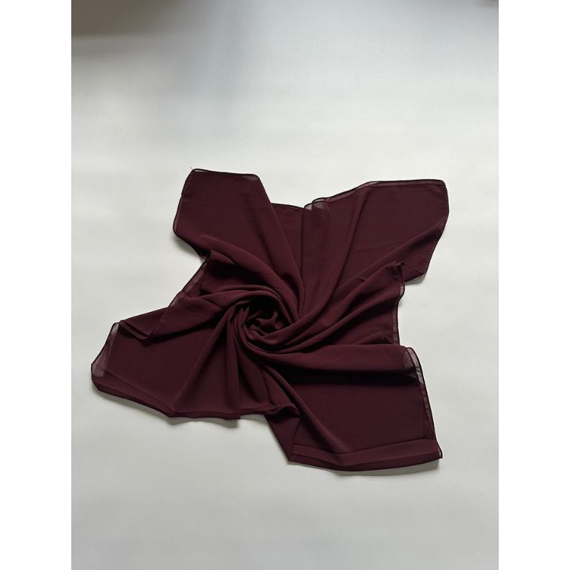 Hijab Segiempat Voal Paris Terbaru • Segiempat Burgundy Best Seller 2025 • S4 Burgundy