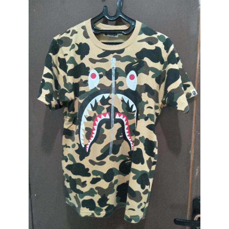 2 kaos AAPE Bathing Apes Original