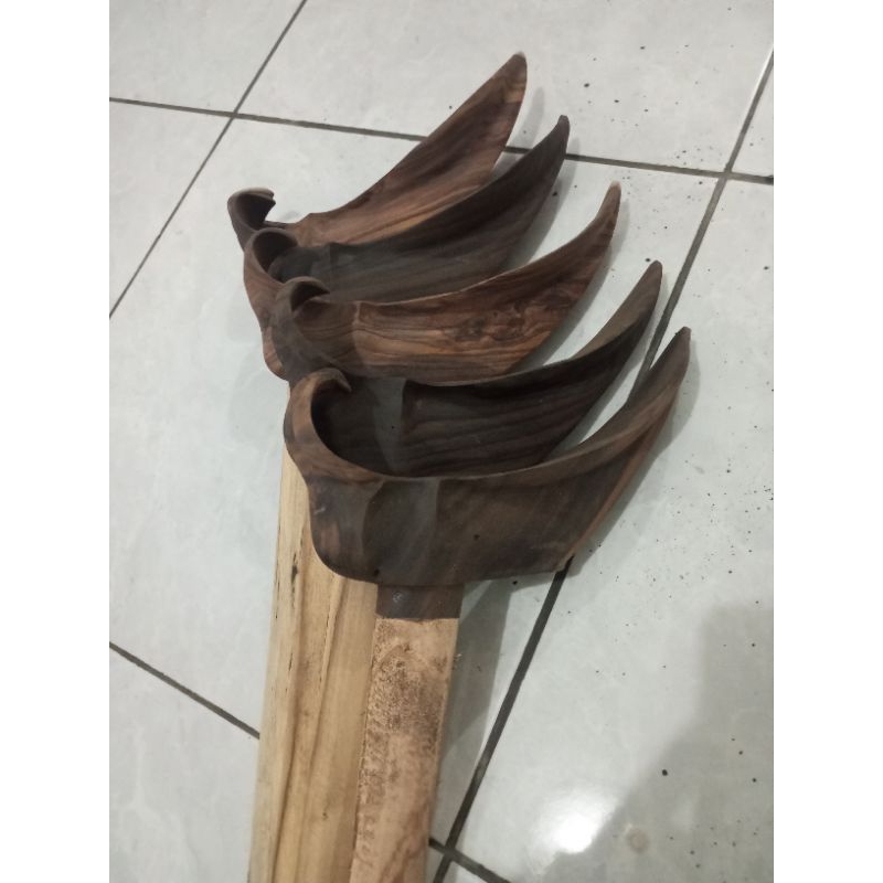 WARANGKA LADRANG GAYA SOLO