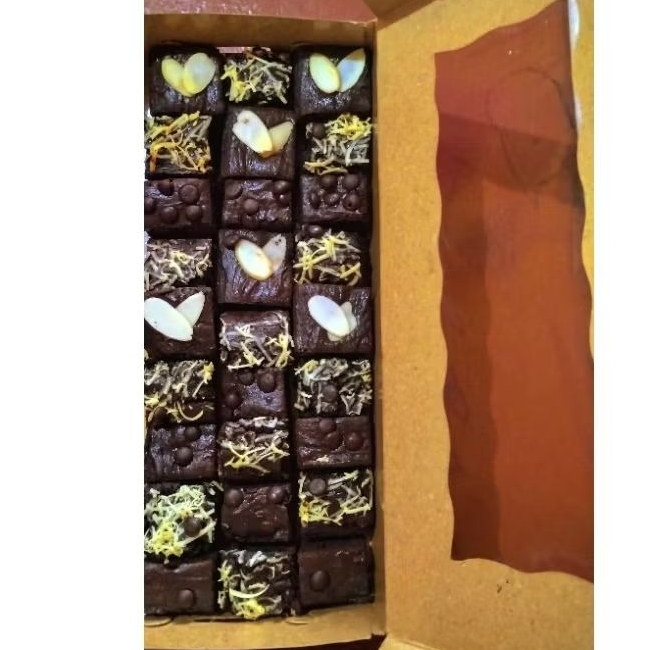 

Brownies Fudgy 27 pcs