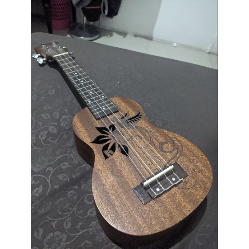 Ukulele Kayu Mahogany Second