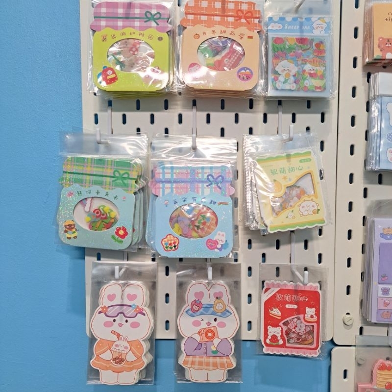 

Paket Stiker Lucu Bebas Pilih Warna, 3 Pcs dengan Bahan PVC Anti Air dan Washi Paper Stationery