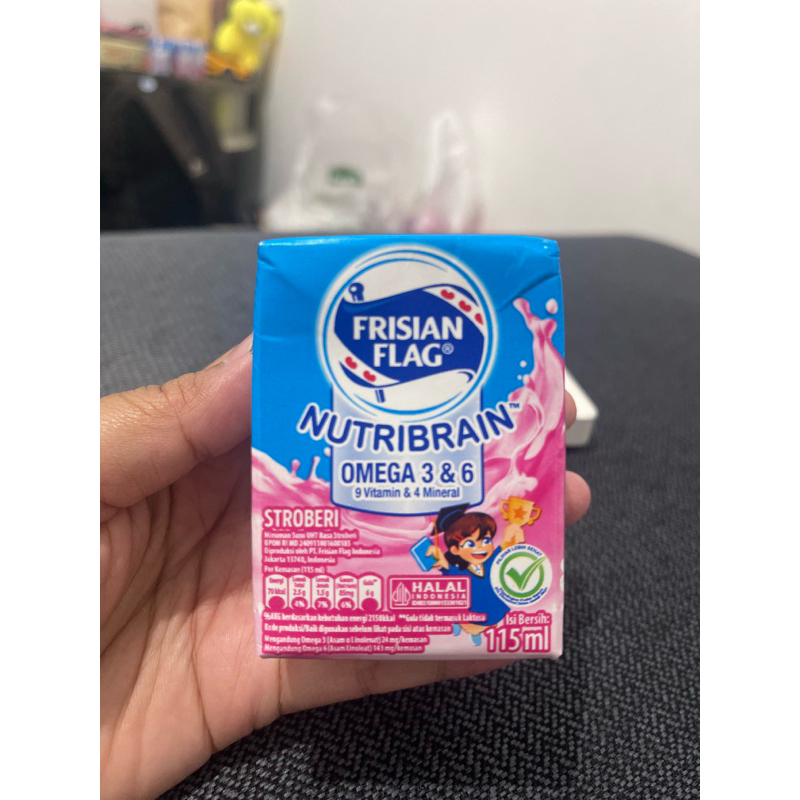 

Susu Frisian Flag Strawberry