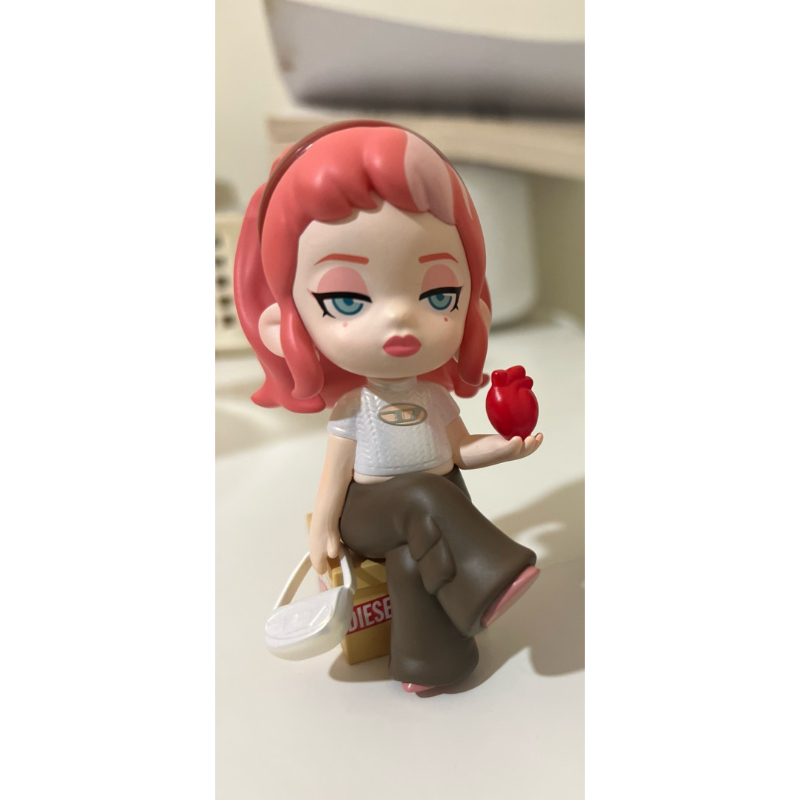 DIESEL DOLORES BLIND BOX OPAL WHITE MAINAN DIESEL DOLORES