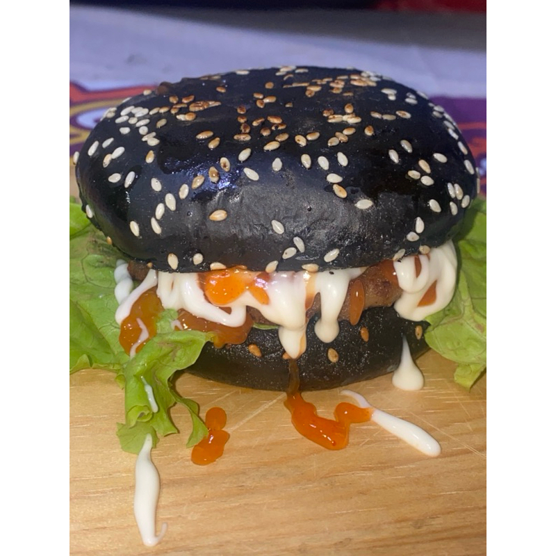 

Burger Patty hitam dan putih
