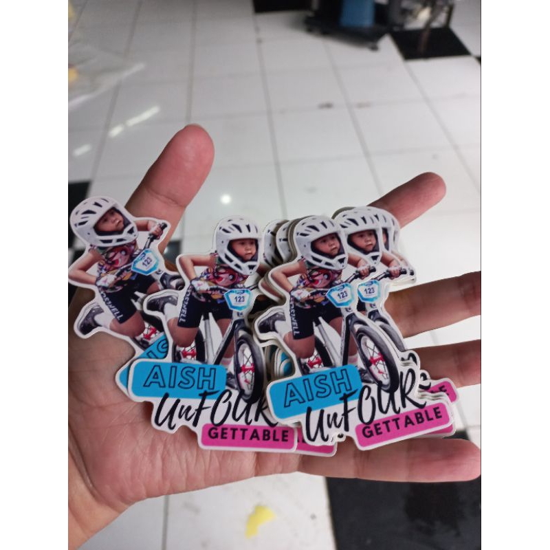 

Stiker Cutting sesuai pola