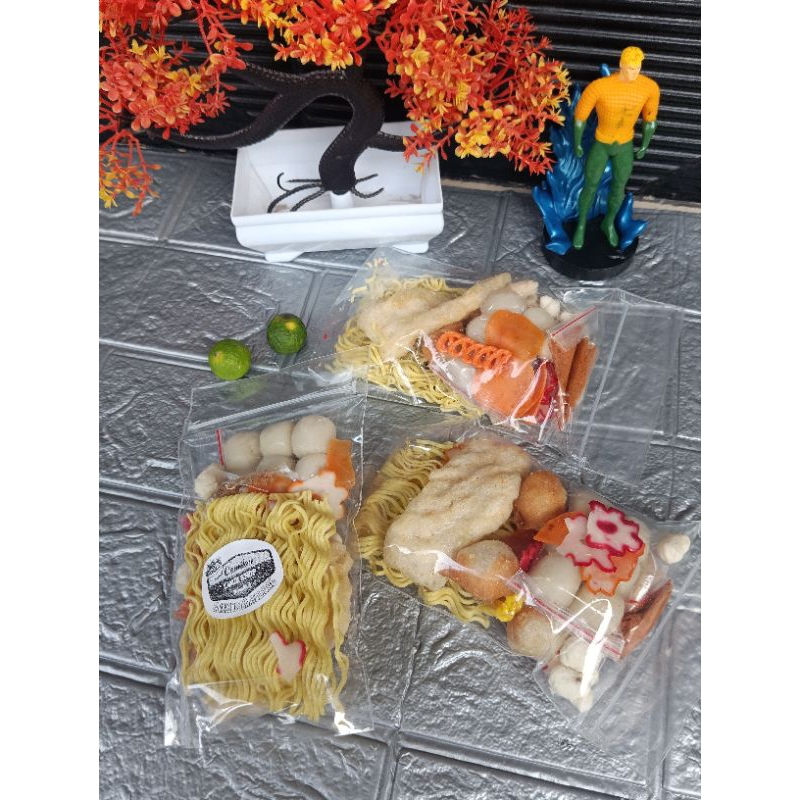 

paket 3pcs seblak baso aci instan pedas lezat