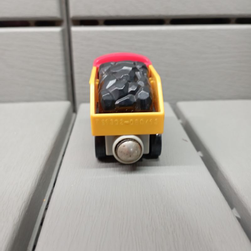 25rb Toy State Caterpillar Preschool Express Train car Magnetic