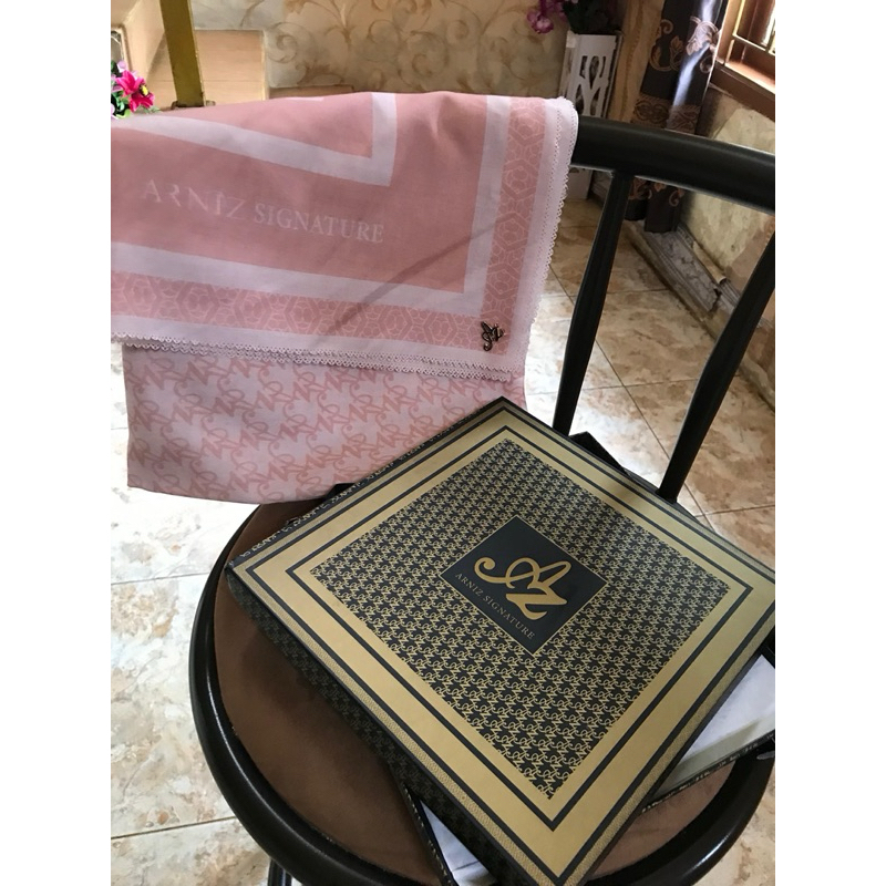Arniz signature hijab preloved