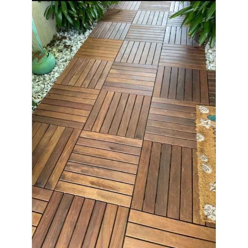 Lantai Kayu Tempel/lantai taman/lantai outdoor Ulin Kalimantan ukuran 30x30