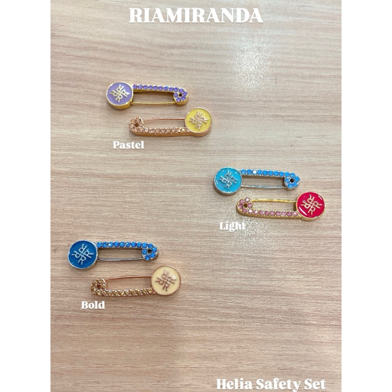 Helia Safety Pin Set Riamiranda Jacquard Monogram Bros Brooch Peniti RM Ria Miranda