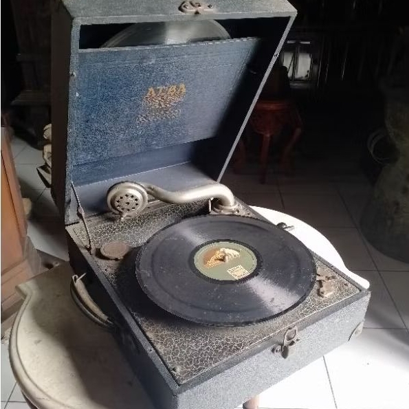 Gramophone Portabel Alba Seven O Seven Biru Tua Made in Swiss 1930 Lawas Jadul Antik