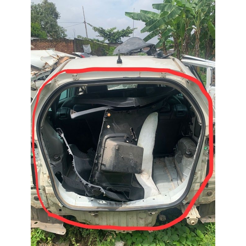 Karet pintu bagasi jazz ge8  2008-2013