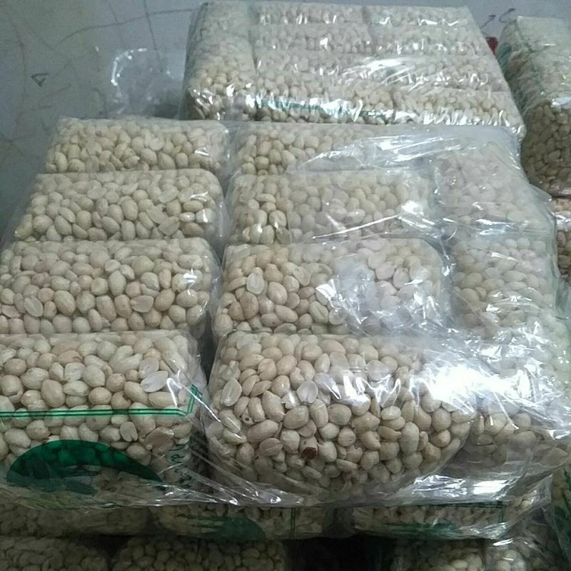 

kacang tanah mentah paket 1bal(10bungkus)