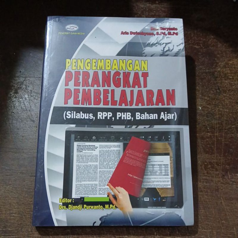 Pengembangan Perangkat Pembelajaran ( Silabus, RPP, PHB, Bahan Ajar ) ~ Gava Media