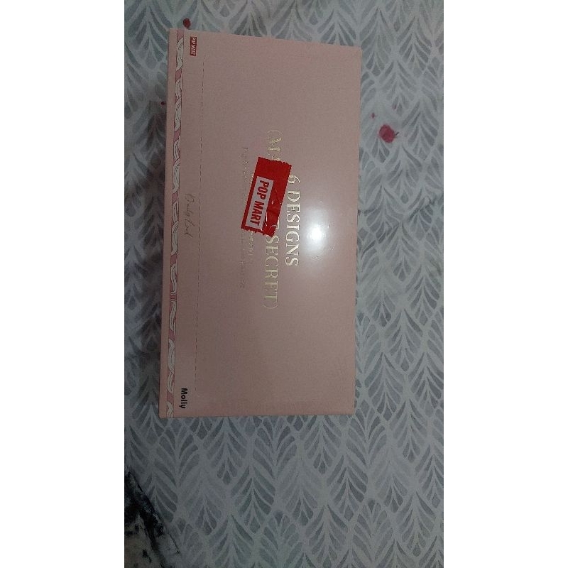 Pop Mart Molly Daily Series - Phone Charm