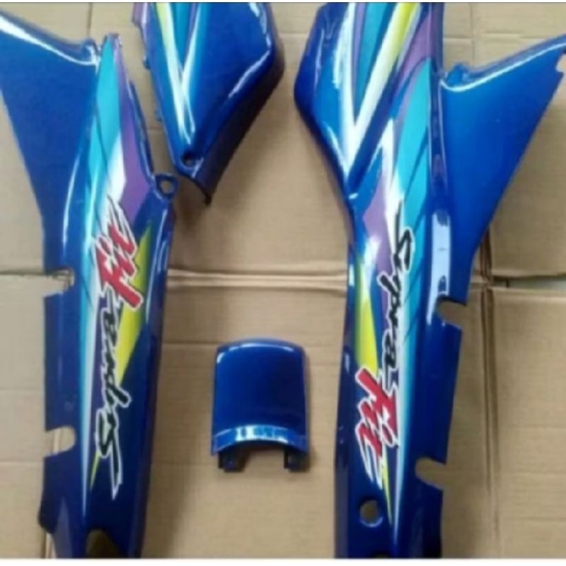 cover body belakang kanan kiri Supra fit lama warna biru Supra fit lama set striping
