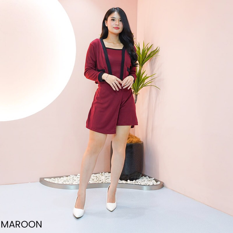 ONE SET CELANA WANITA KEKINIAN