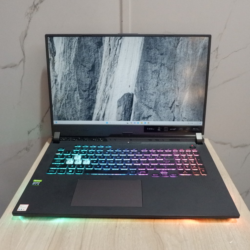 Laptop Asus ROG Strix G713RC AMD Ryzen 7-6800H RTX 3050 4Gb Ram 16Gb Ssd 512Gb SCU19485