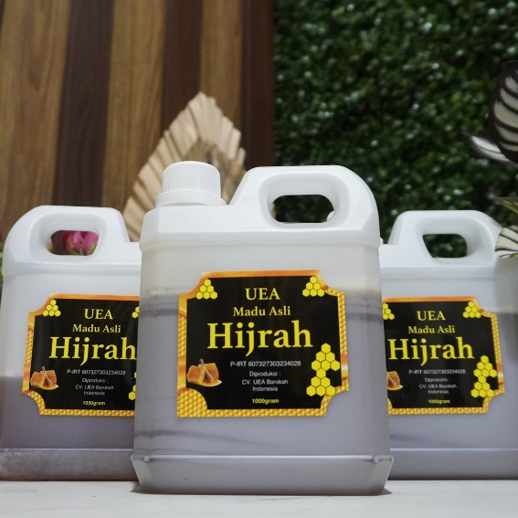 

Madu Asli Hijrah Murni 1 Kg 1Kg Sudah di Ruqyah dibacakan Doa