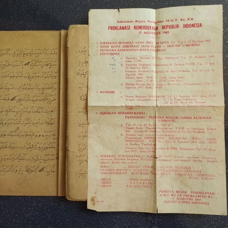 

Manuskrip Jawa Pegon Kertas Bergaris