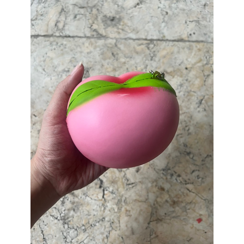 [NEW] gantungan kunci ganci squish squise busa boneka peach buah persik