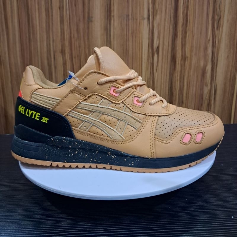 Sneakers Pria wanita Asics Gel Lyte 3