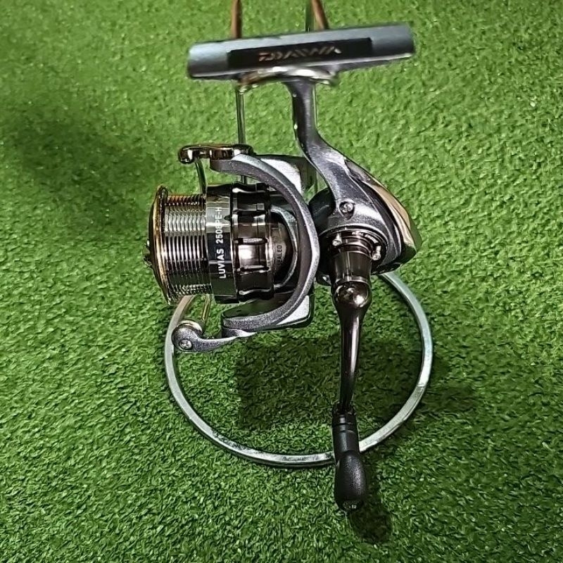 DAIWA LUVIAS'15 2508PE-H JAPAN 2ND like new