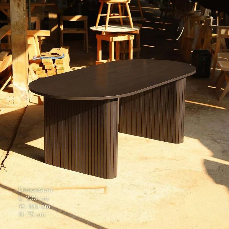meja makan oval / meja makan minimalis kekinian / meja makan kayu jati