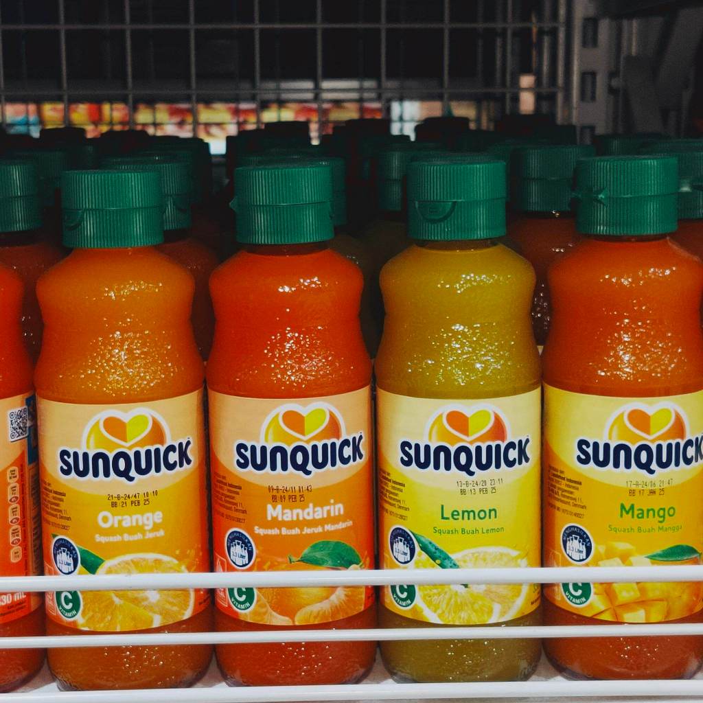 

Sunquick Orange/Mandarin/lemon/mango 330ml khusus instan