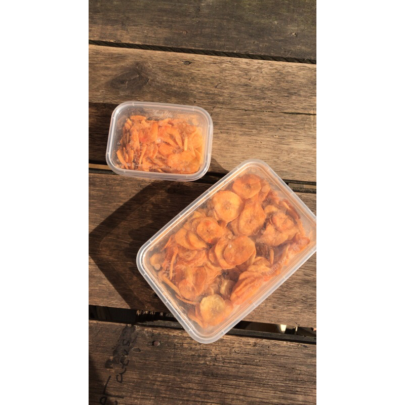 

keripik pisang varian bumbu balado size 500ml