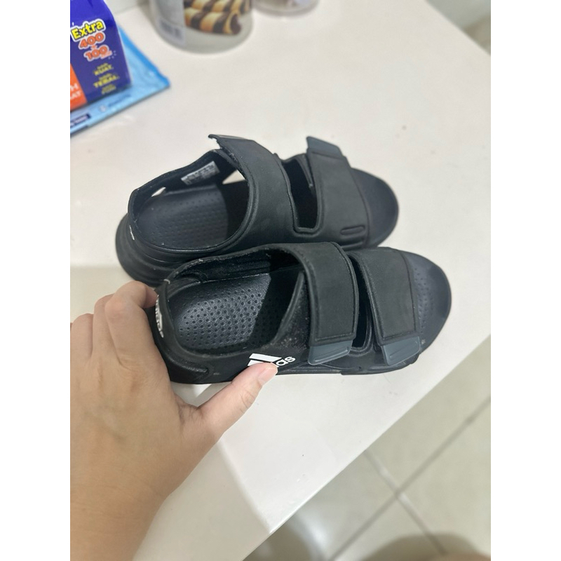 Preloved Sepatu Sandal Anak Adidas Adilette Original