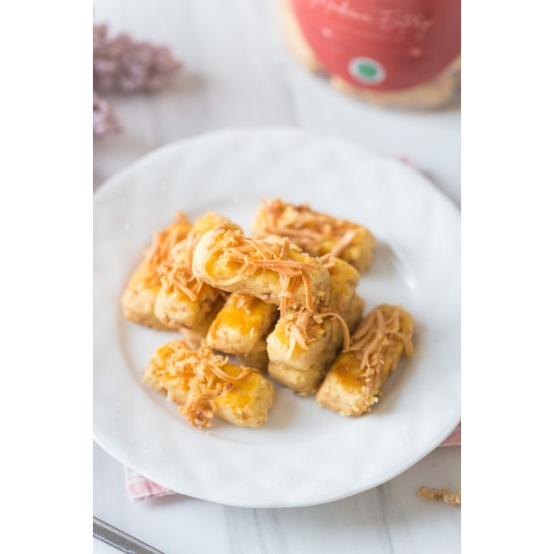 

KASTENGEL KEJU EDAM MIX BUTTER COOKIES PREMIUM Kukis keju kue kering kue lebaran MADEENA EATERY