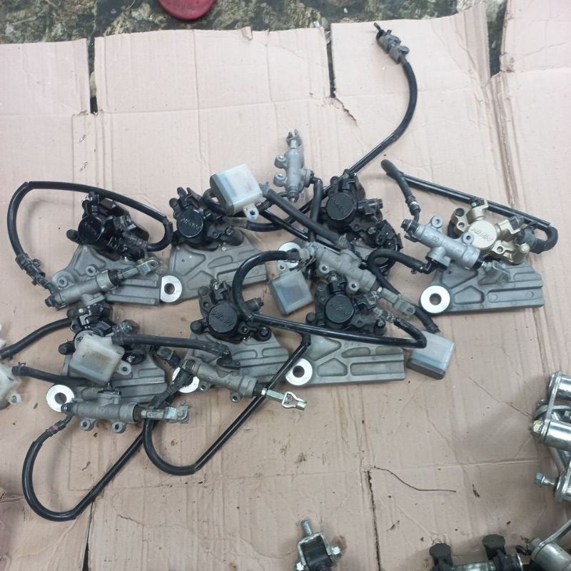 MASTER KALIPER CAKRAM BELAKANG ORGINAL CB X 150 CRF CB 150 R CBR 150 R LED DAN OLD