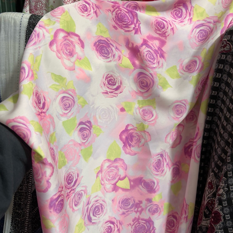 kain satin silk motif - kain satin silk premium - kain silk premium - kain motif bunga - kain metera