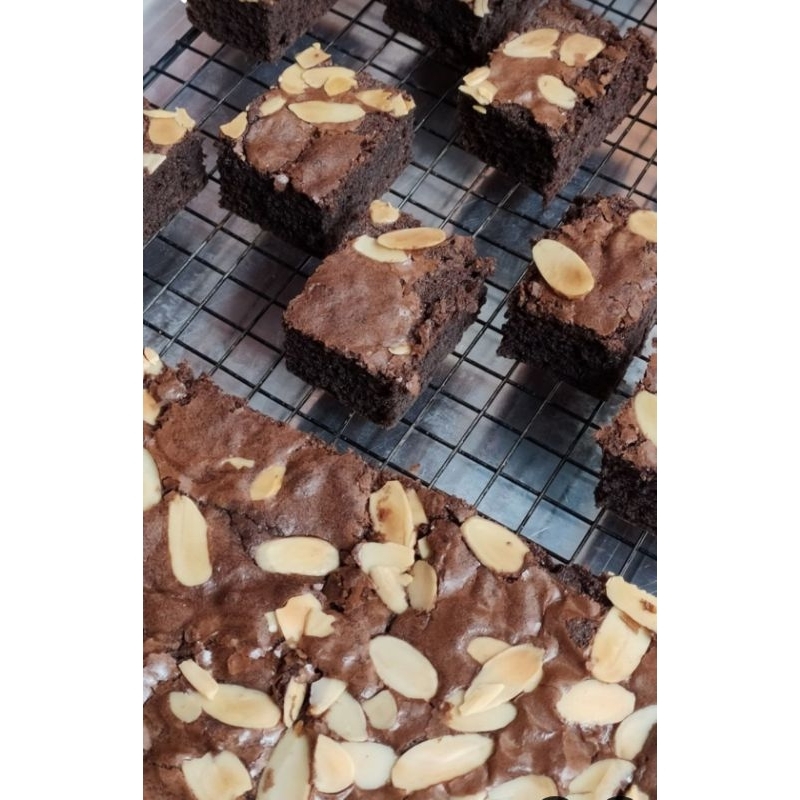 

fudgy brownie burncheesecake