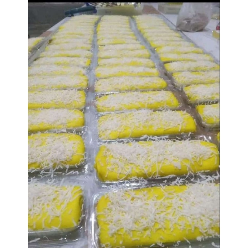 

Pancake Durian Roll