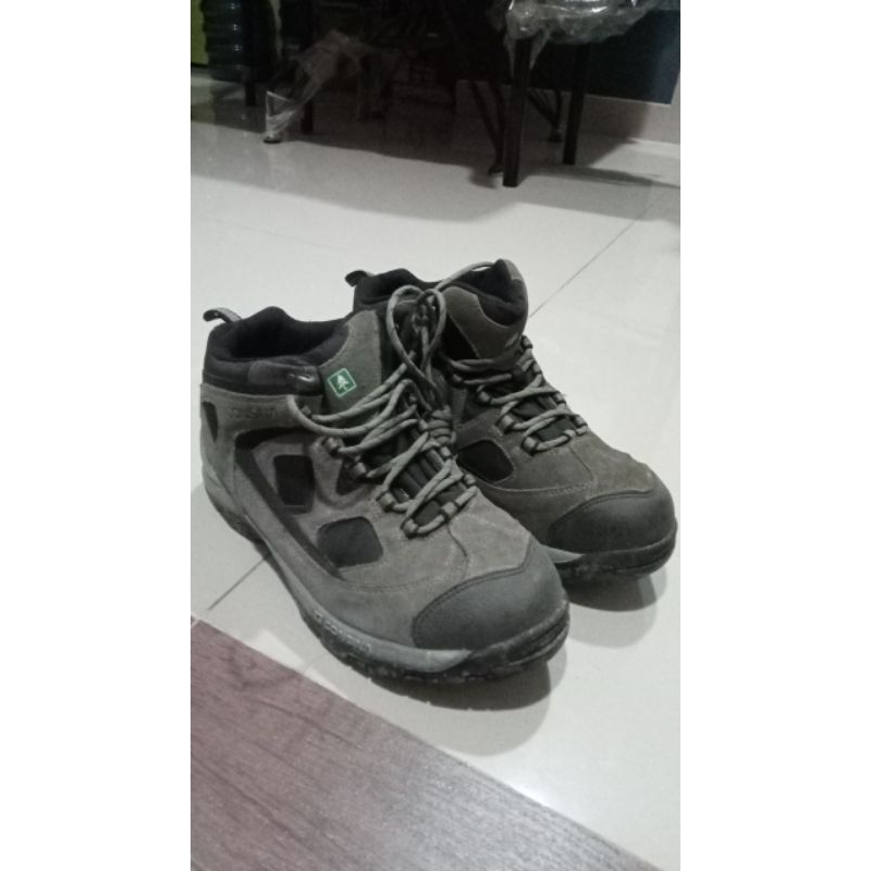 Sepatu Gunung Consina Pria